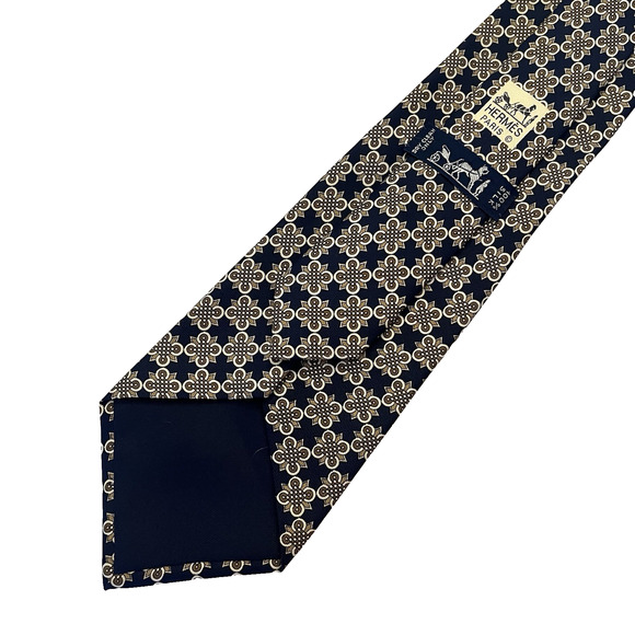 HERMÈS Silk Tie Men's 56.5x3.5" Navy Gold Geometric Foulard France 7642 TA - Picture 2 of 11